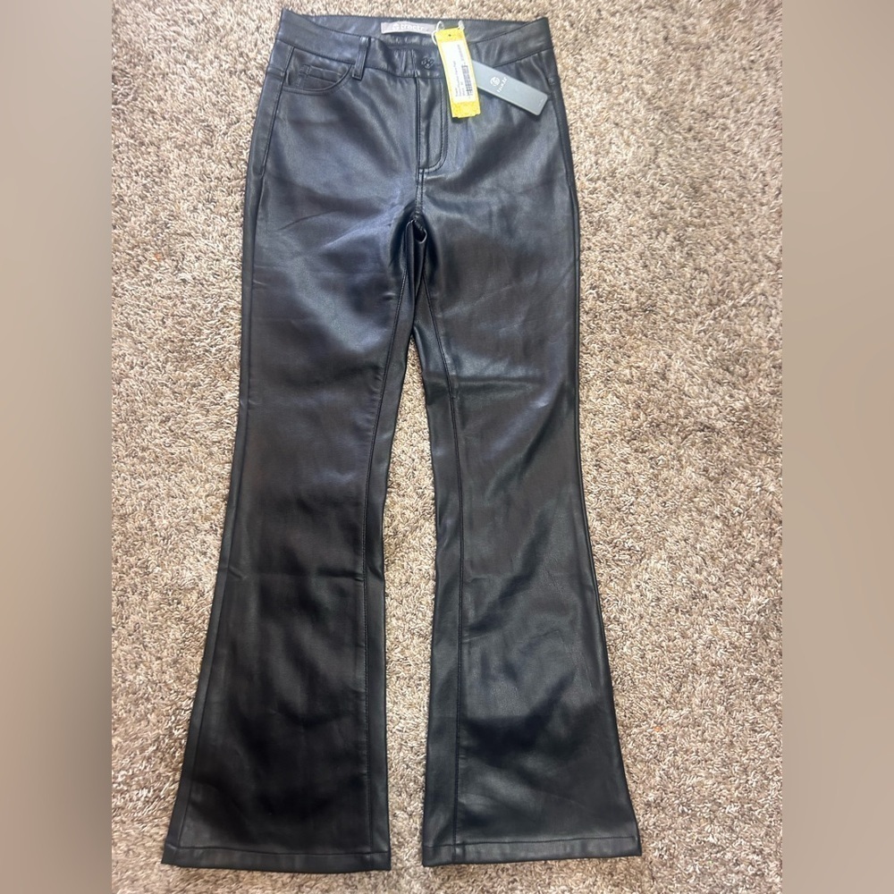 NWT Tractr Nami Pleather Flare Pants Size 10 - Picture 2 of 8